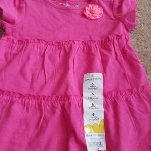 NWT-KOHLS INFANT T SHIRT WITH FLOWER